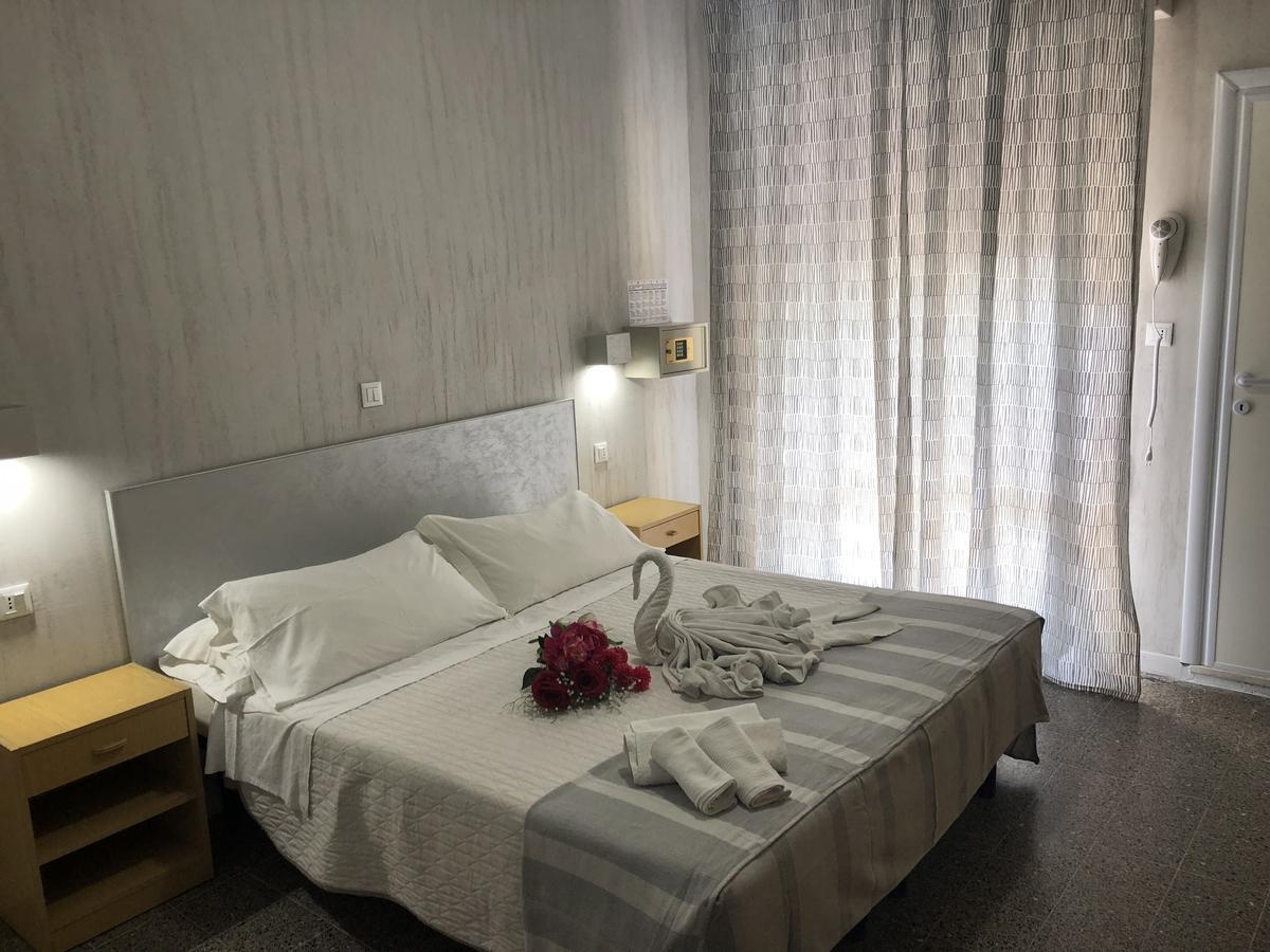 Hotel Monti ريتشوني المظهر الخارجي الصورة